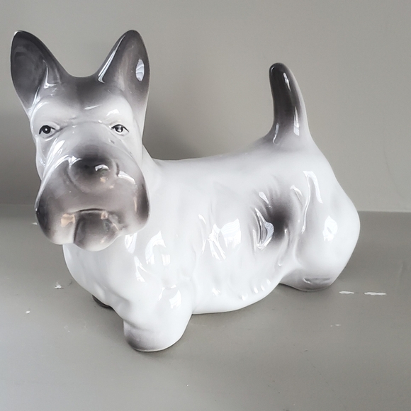 Vintage Ceramic Scottie Dog Figurine - Picture 9 of 9